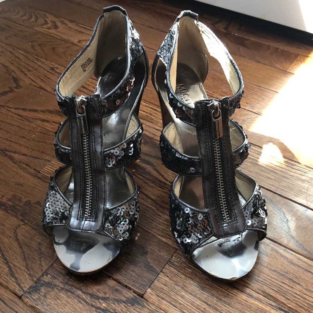 Michael Kors Berkeley T-Strap heels